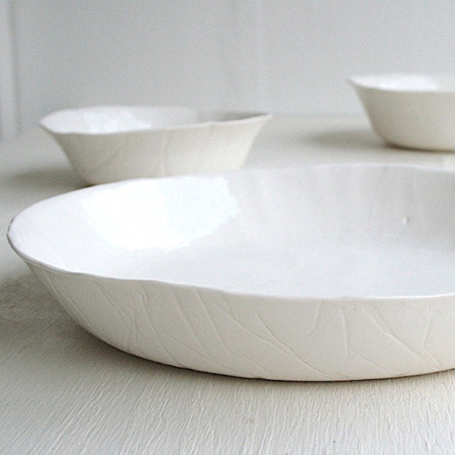 Serving bowl XL Roots white