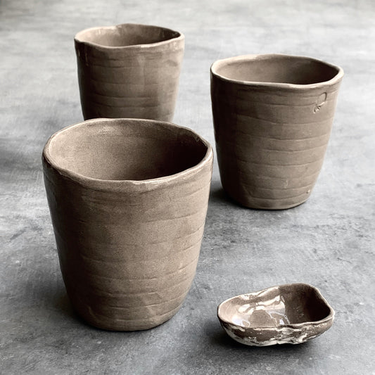 Cup Roots grey-brown wide